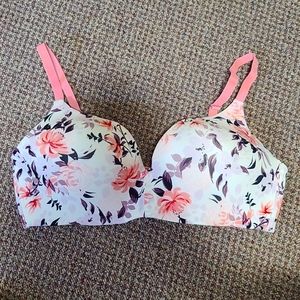 La Vie En Rose Wireless Bra 36D